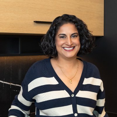 DecluttrMe's profile picture. 🏡 10 Years!! Home declutterer & organiser 🎙️ Podcaster & Speaker ⏱️ Can you Find Your Stuff In 5 Seconds? 🇦🇪 UAE is home but will travel ✈️ + Virtual