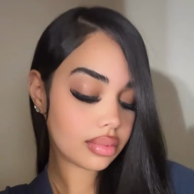 sagterrorist's profile picture. #pretty #perfect & #paid 💓👸🏻🧁🩰💍