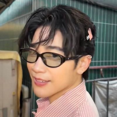 EmteeBababeebom's profile picture. คิดถึงเสมอไม่เจอก็รัก ( 🎀 🤍 ) euroysw