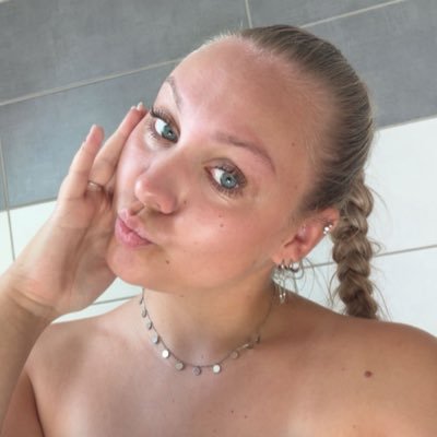 annaellebft's profile picture. dieu vous protège ღ