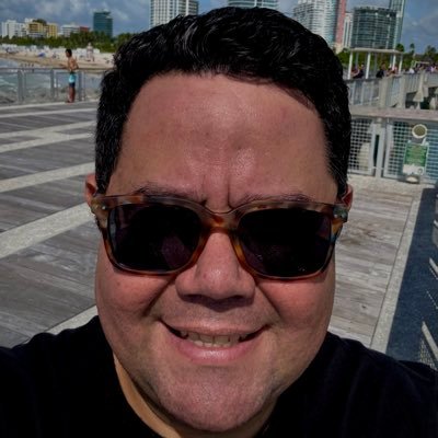 javiervisbal's profile picture. be eco. be clean. minimalist. becoming an Angler! ∴