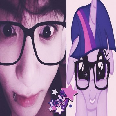jkcompintinha's profile picture. o adm ama bastante o jungkook e seu namorado