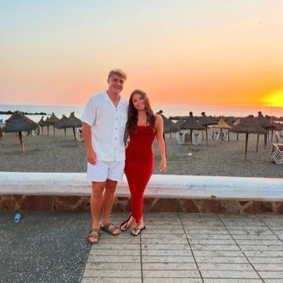 wokie__'s profile picture. Queens don’t compete with hoes. ✨