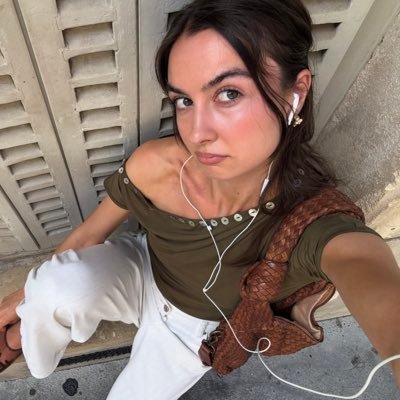 lfeelslike's profile picture. 