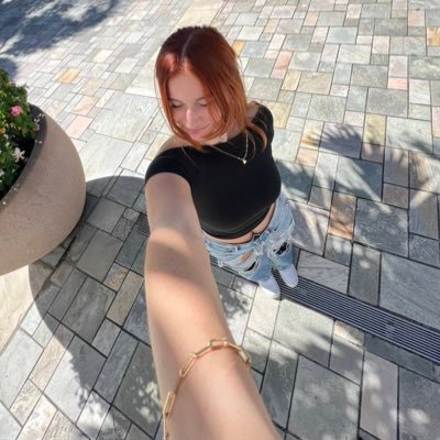 lovewomanx's profile picture. let it happen.