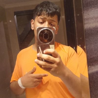 emiope_'s profile picture. 