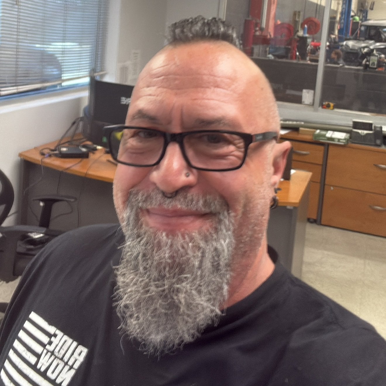 JamesMorrisv's profile picture. 