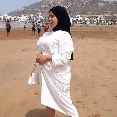 lobna18936's profile picture. 