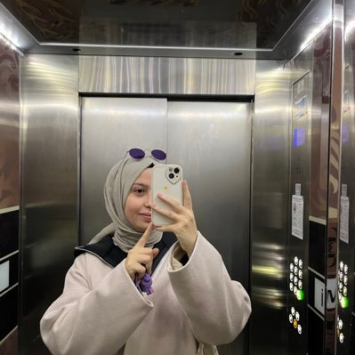 _zeyneplemek's profile picture. 