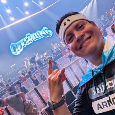 Maykillo's profile picture. |#Eliette𓃰'Donde Hay Oración Hay #Victoria𓃰| #LocalGuide Google📍| SOCIO #CSE💡⚡#Geek| #Salsa |#Rock & #Reggaeton| L.F.C. #YNWA| #FlyEaglesFly | #DOOP 🐍🔔