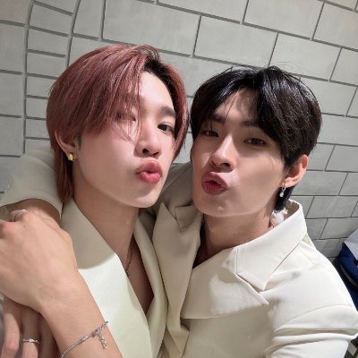 plalient's profile picture. 🐢👽 talking about #tutoryim 24/7 always being a #bonoh • shoma’s wife
                  ☄. *. ⋆ #MyPlaneTT and #MyAlienz
