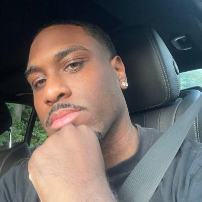 JVani21's profile picture. Pilot 🧑🏾‍✈️✈️ . Music . Anime & Manga . RUGGED LUXURY . Good Vibes Only . 🇭🇹🇨🇺