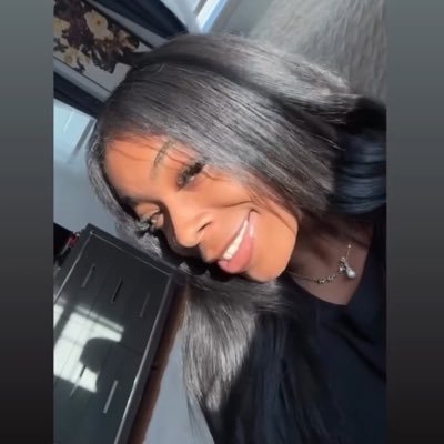 @tooshyryry