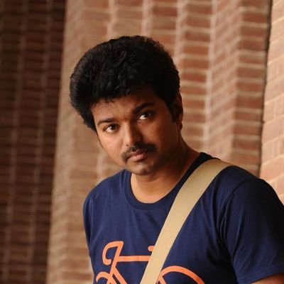 pughazhoffl's profile picture. 25 | Loyolite | Spread Positivity ❤️