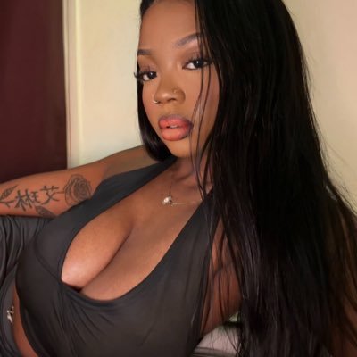 hooney_r's profile picture. 