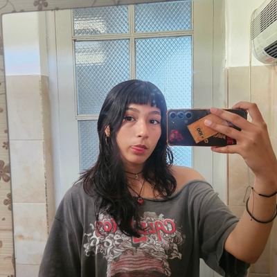 szserenaa's profile picture. vivir sólo cuesta vida 👑