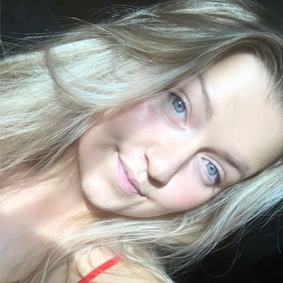 emmaa_oliv90527's profile picture. 