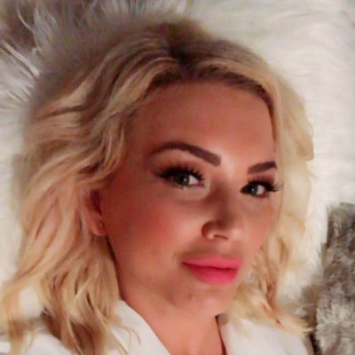 knowoligist1's profile picture. Christian, Mother, Conservative, Patriot, Pro Life, Former Model, who believes in God and Trump