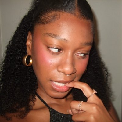 minimatchacake's profile picture. everything’s back to Norman