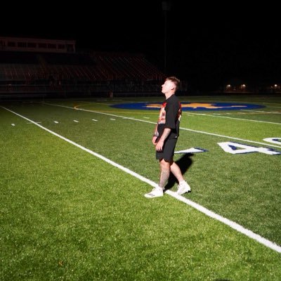 Elihemmelgarn6's profile picture. 5’10 170lbs bench 215lbs squat 355lbs power-clean 225lbs 40 yard dash 4.4 slot receiver GPA 4.0