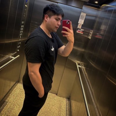 soyxaviok's profile picture. 