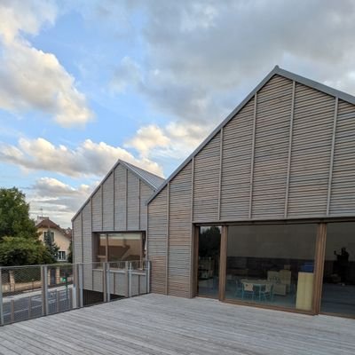 gguillaume_b's profile picture. Urbaniste tendance juriste
Place Publique
Conseiller municipal - Colombes
Lecture publique / Culture numérique, scientifique et technique / Copropriétés
♥️🚲