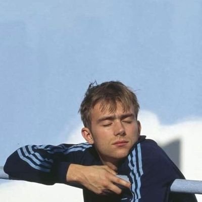 caoimhessleepy's profile picture. i kick year 3s for fun