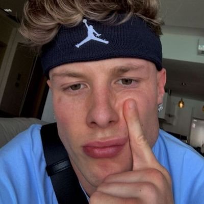 hilton_ben57548's profile picture.