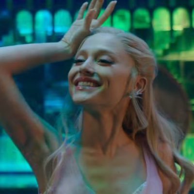 agrandextswift's profile picture. #1 leave me lonely stan and #1 crazier stan