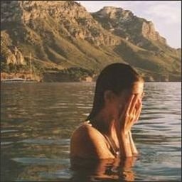 Vloho576270's profile picture. 