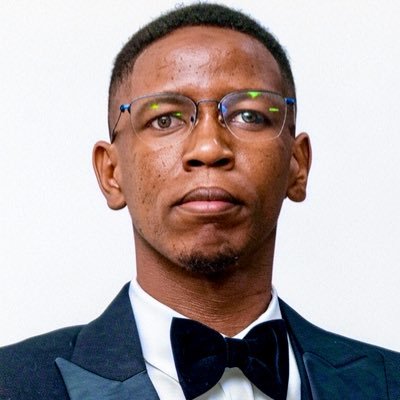 TweetsbyShafik's profile picture. Medical Doctor (MBChB) | Passionate about CT-Surgery, Medical Research & Innovation | Inspired by the fear of being average | Sic Parvis Magna | @ManUtd | #D4G