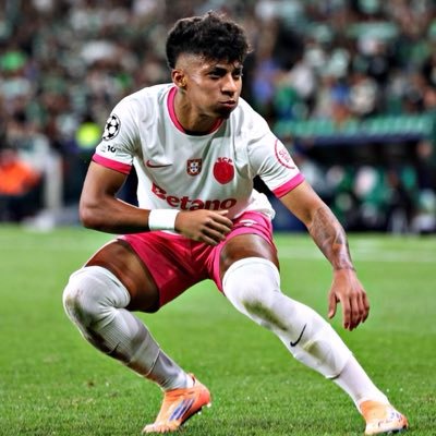 daaverrr's profile picture. 🇵🇹 | 10x PS Cup Finals | 14x Vic Cup Wins | F.A