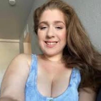 LindaB354996425's profile picture. 