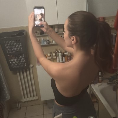 vaneessacm_'s profile picture. sud