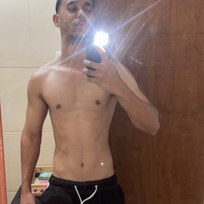 ederlucascrff's profile picture. A CIMA DE TUDO RUBRO-NEGRO !!