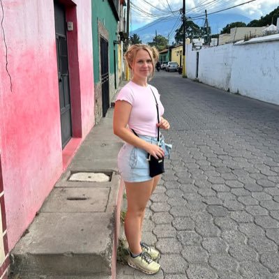 hellenjohn68's profile picture.