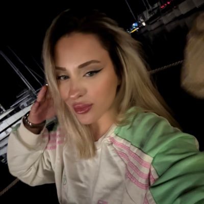 aleynavekediler's profile picture. 