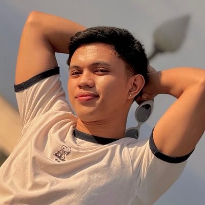 romaricharlz13's profile picture. no rules