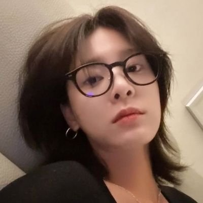 onekrocks's profile picture. 