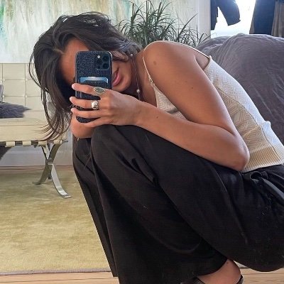 barboraderi's profile picture. you are bound by nothing — I hope you can find calmness, light and love here