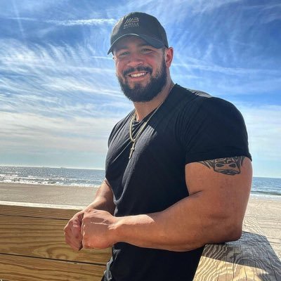 william_george0's profile picture. am a $2004 mega million lottery winner…I am blessed and I’ll be giving out $5,000 to my first 500 lucky followers 💯