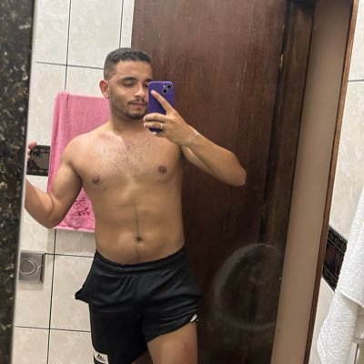 tuzinho_6's profile picture. 