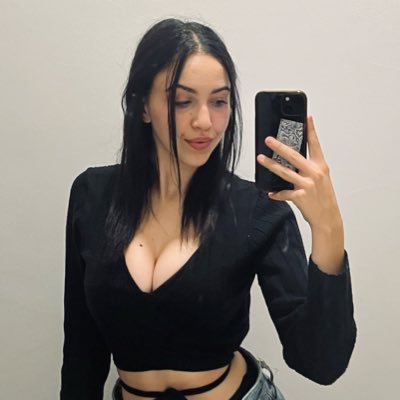 __larocas_'s profile picture. 𝑪𝒂𝒍𝒂 𝒂 𝒃𝒐𝒄𝒂 𝒆 𝒗𝒂𝒊 𝒎𝒂𝒎𝒂𝒓☻