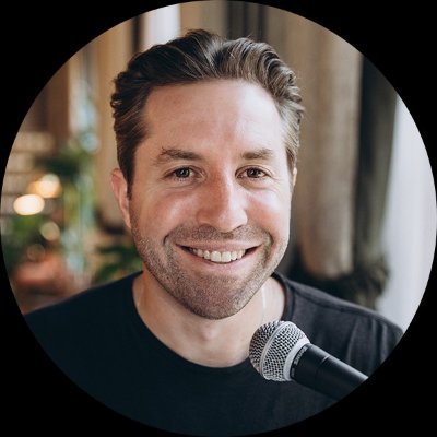 ezraln0's profile picture. books, barbells, balance 📚