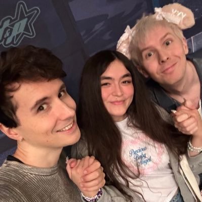 SweetFlavors9's profile picture. Met Dan 12022022 🖤🧡 Met D&P 10112024💙🩵 2013 phannie 💕 Insta: sweetflavors9 💕 Dnp stickers up in my shop!