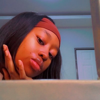 aquarian_Annie's profile picture. Patriotic 🇿🇲 PENG Nurse ❤️✨💊 Music Twitter,BBN Twitter,Zed Twitter ..BRYANN 🐻DIALO. KOYIN 💜