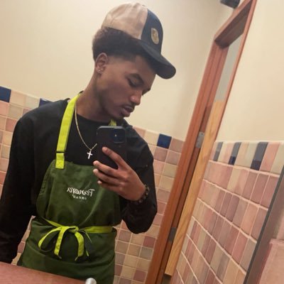 Cjsocreative's profile picture. Bored