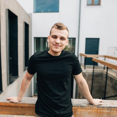 lukeandx's profile picture. morning stretch, night shift 🕶️