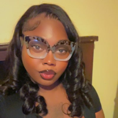 nopressurebae's profile picture. Instagram 📸 https://t.co/EI9PRtqj4t