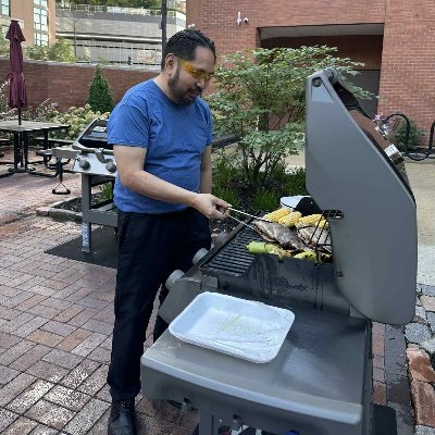 surrealistjust's profile picture. Inspector GenHdd Treas.BainsFlds/5AMA.LPasteur JanesSOF//IITPhD MD UAB/UC COM UNHos,Mcaskey,CIA,Malacan,WH,ImpLib:IAF Gold/KandinGldnBll/Spolarium/JDPTopProto4x